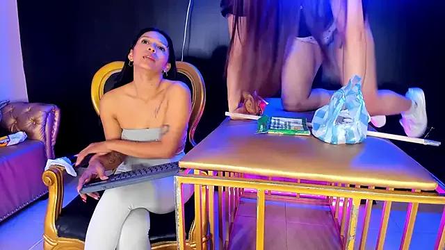 Unleash your urge for fetish cams livestreamers with our pick of steaming hot models, versed in the art of seduction and indulgence.