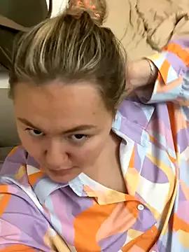 SunshineEmma from StripChat is Freechat