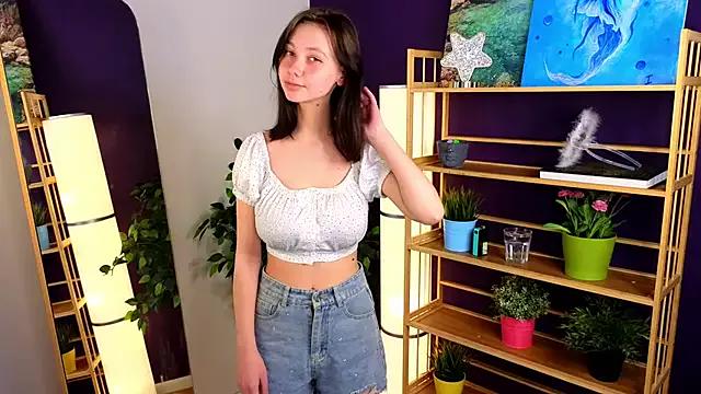 Unleash your urge for fetish cams livestreamers with our pick of steaming hot models, versed in the art of seduction and indulgence.