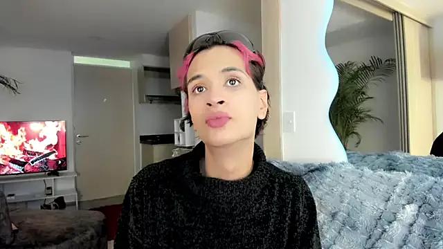 Unleash your urge for fetish cams livestreamers with our pick of steaming hot models, versed in the art of seduction and indulgence.