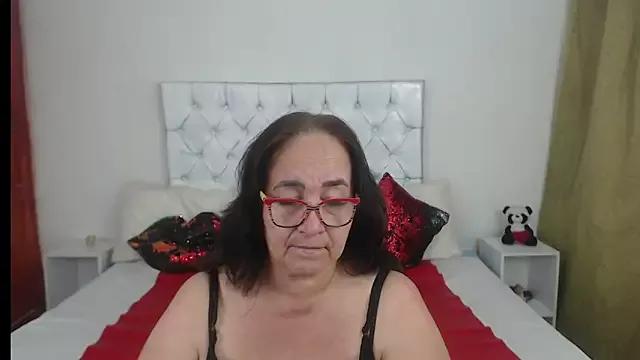 Unleash your urge for fetish cams livestreamers with our pick of steaming hot models, versed in the art of seduction and indulgence.