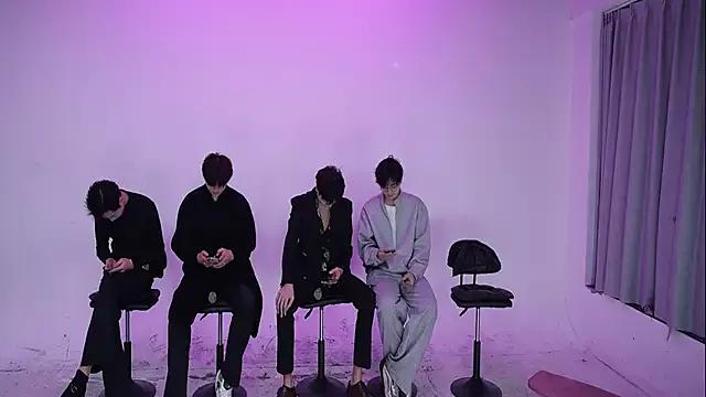 Unleash your urge for fetish cams livestreamers with our pick of steaming hot models, versed in the art of seduction and indulgence.