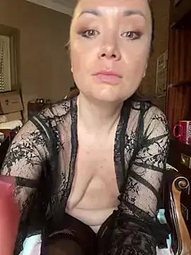 SweetLera from StripChat is Freechat