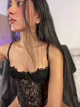 Unleash your urge for fetish cams livestreamers with our pick of steaming hot models, versed in the art of seduction and indulgence.