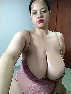 sweetpe from StripChat is Freechat