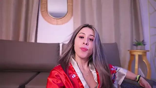 Unleash your urge for fetish cams livestreamers with our pick of steaming hot models, versed in the art of seduction and indulgence.