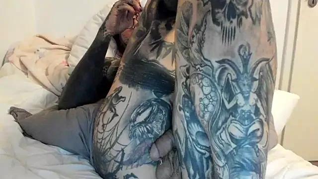 Unleash your urge for fetish cams livestreamers with our pick of steaming hot models, versed in the art of seduction and indulgence.