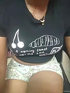 Photos of Tamil_aparna69 from StripChat is Freechat