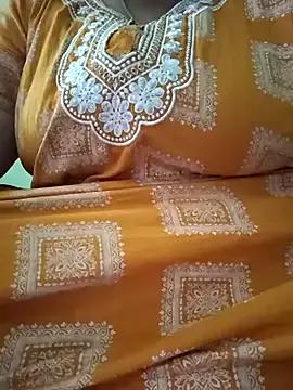 Tamil_sexy_riya from StripChat is Freechat
