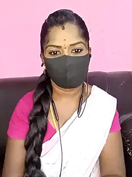 tamilammukuttyy from StripChat is Freechat