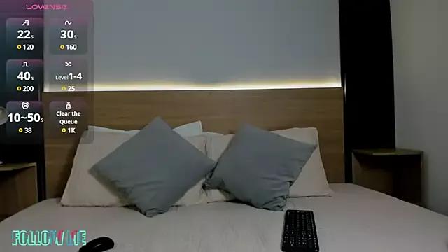 Tania_77_ from StripChat is Freechat