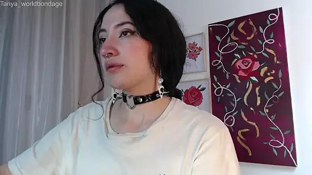 Unleash your urge for fetish cams livestreamers with our pick of steaming hot models, versed in the art of seduction and indulgence.