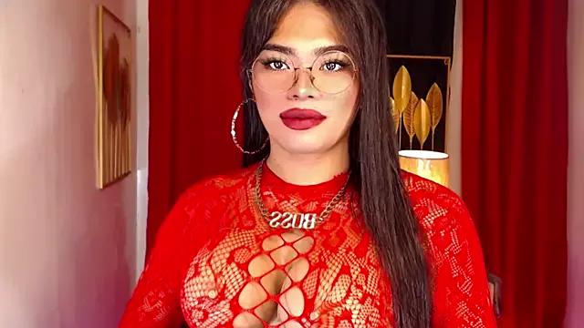 Unleash your urge for fetish cams livestreamers with our pick of steaming hot models, versed in the art of seduction and indulgence.