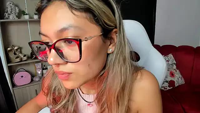 Tatiana_mendoza from StripChat is Freechat