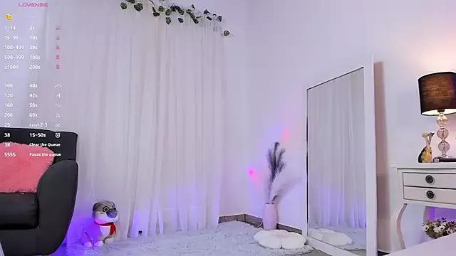 tatikiss_ from StripChat is Freechat