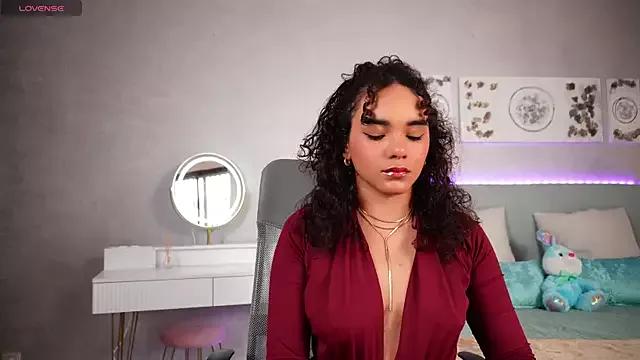 Unleash your urge for fetish cams livestreamers with our pick of steaming hot models, versed in the art of seduction and indulgence.
