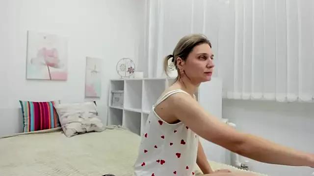 Unleash your urge for fetish cams livestreamers with our pick of steaming hot models, versed in the art of seduction and indulgence.