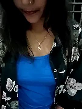 Teri_lella from StripChat is Freechat