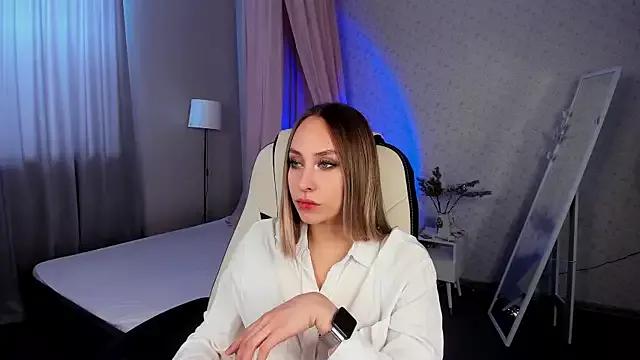 TessaBlakee from StripChat is Freechat