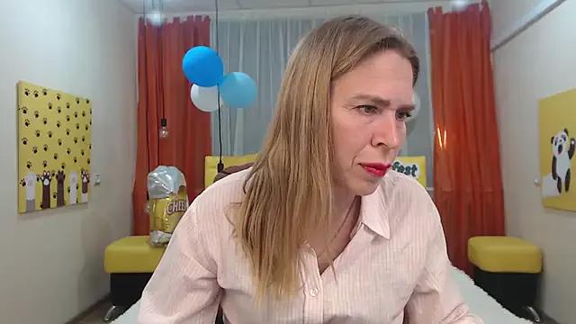 Unleash your urge for fetish cams livestreamers with our pick of steaming hot models, versed in the art of seduction and indulgence.