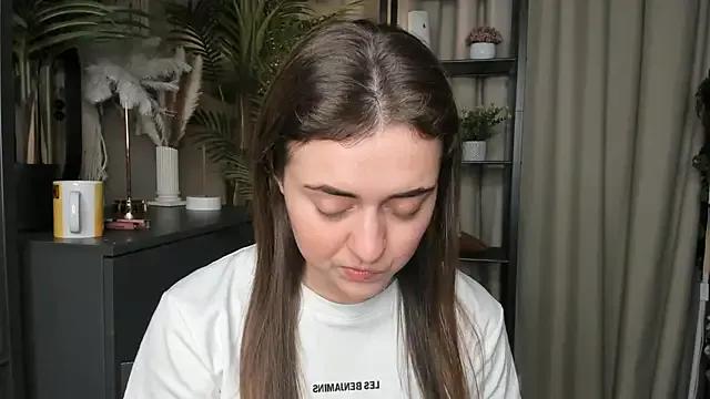 Photos of ThelmaJusto from StripChat is Freechat