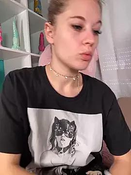 Unleash your urge for fetish cams livestreamers with our pick of steaming hot models, versed in the art of seduction and indulgence.