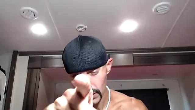 ThickD2C from StripChat is Freechat