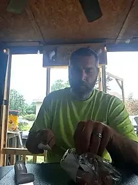 thickdaddy2982 from StripChat is Freechat