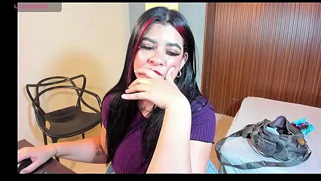 Unleash your urge for fetish cams livestreamers with our pick of steaming hot models, versed in the art of seduction and indulgence.
