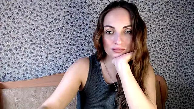 Tinadream20 from StripChat is Freechat