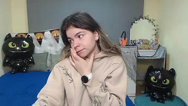 Unleash your urge for fetish cams livestreamers with our pick of steaming hot models, versed in the art of seduction and indulgence.