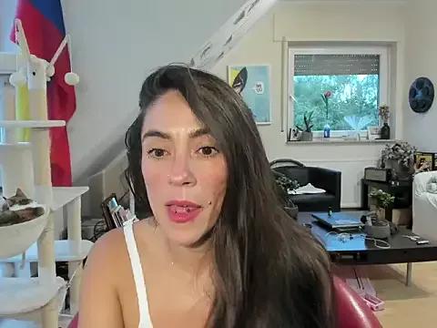 Unleash your urge for fetish cams livestreamers with our pick of steaming hot models, versed in the art of seduction and indulgence.