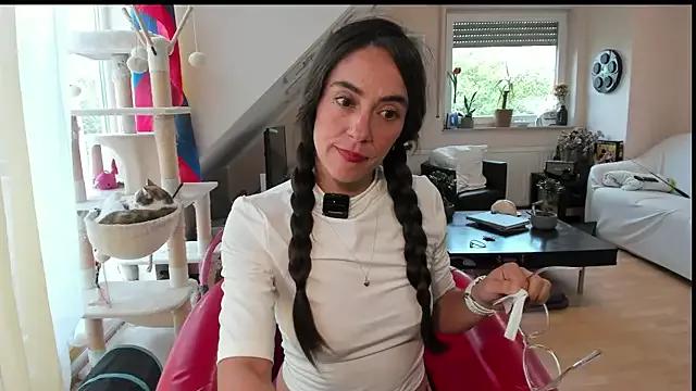 tinny_williams from StripChat is Freechat