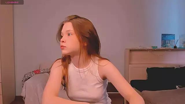TinysRoses from StripChat is Freechat