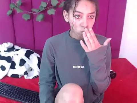 Unleash your urge for fetish cams livestreamers with our pick of steaming hot models, versed in the art of seduction and indulgence.