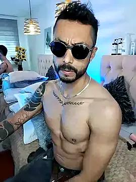 Tom_cooper_ from StripChat is Freechat