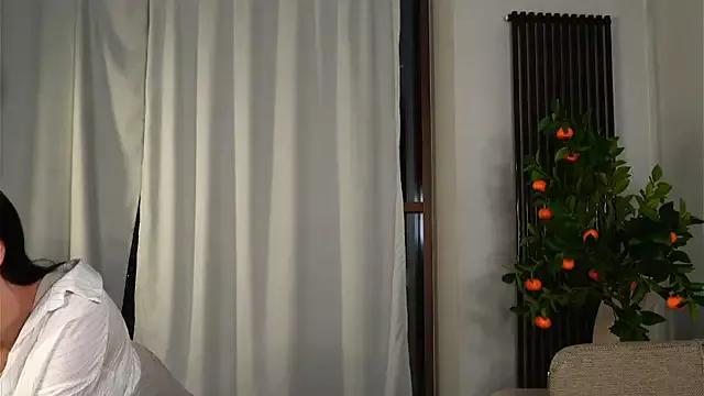 ToniaHarten from StripChat is Freechat