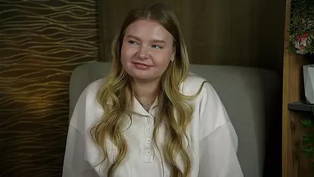 TorieDeeb from StripChat is Freechat