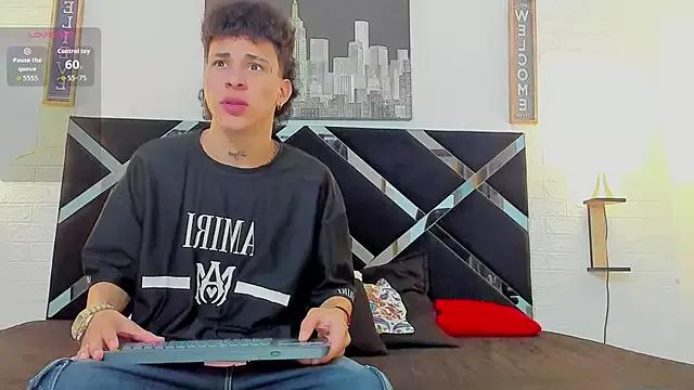 Unleash your urge for fetish cams livestreamers with our pick of steaming hot models, versed in the art of seduction and indulgence.