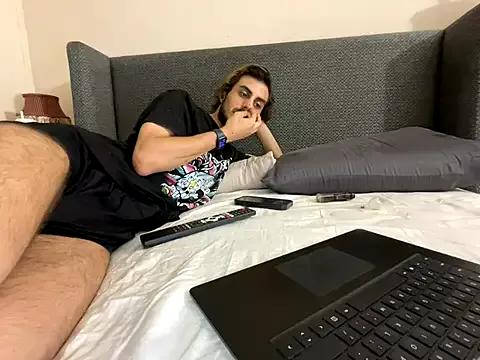 twink69Finger from StripChat is Freechat