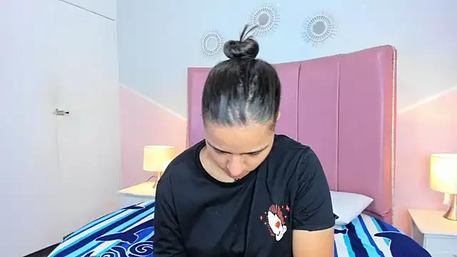 Unleash your urge for fetish cams livestreamers with our pick of steaming hot models, versed in the art of seduction and indulgence.