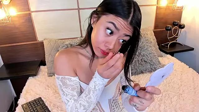 Valentina-Gomez1 from StripChat is Freechat