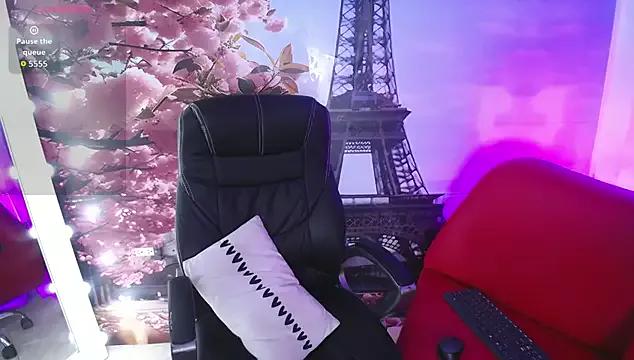 Unleash your urge for fetish cams livestreamers with our pick of steaming hot models, versed in the art of seduction and indulgence.