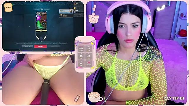 Unleash your urge for fetish cams livestreamers with our pick of steaming hot models, versed in the art of seduction and indulgence.