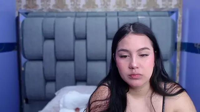 ValentinaMillers_ from StripChat is Freechat