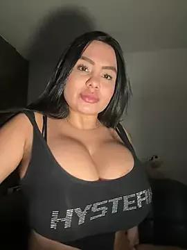 Unleash your urge for fetish cams livestreamers with our pick of steaming hot models, versed in the art of seduction and indulgence.