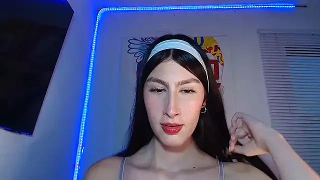 Unleash your urge for fetish cams livestreamers with our pick of steaming hot models, versed in the art of seduction and indulgence.