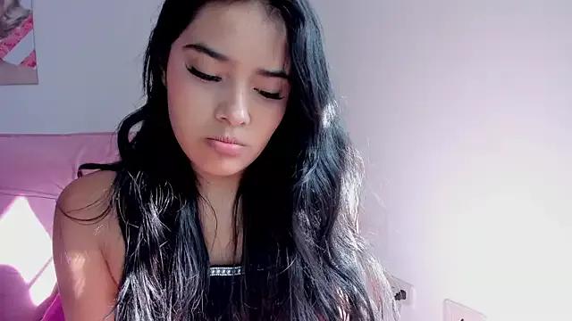 valeria_millers from StripChat is Freechat