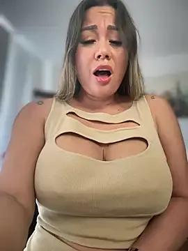 Unleash your urge for fetish cams livestreamers with our pick of steaming hot models, versed in the art of seduction and indulgence.