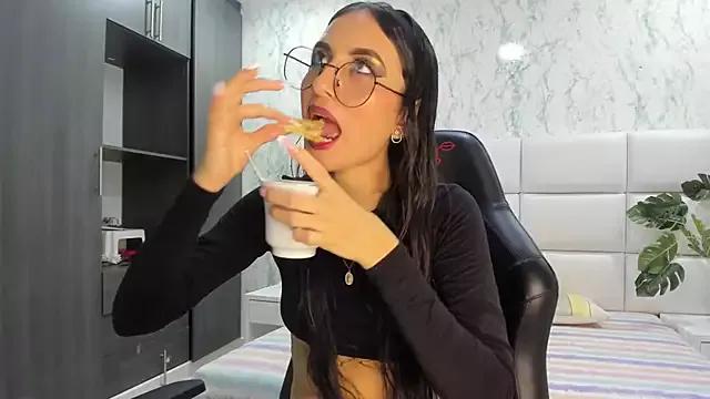 Unleash your urge for fetish cams livestreamers with our pick of steaming hot models, versed in the art of seduction and indulgence.